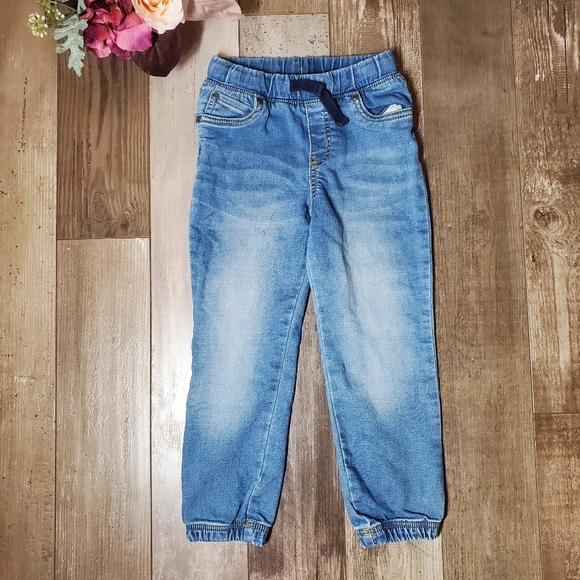 Carter's Boys Size 5T Medium Wash Denim Pull-On Jogger Jeans EUC - Picture 1 of 11